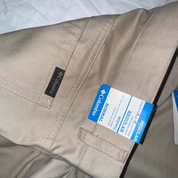 Columbia Khaki Chino Pants Versatile Twill Texture